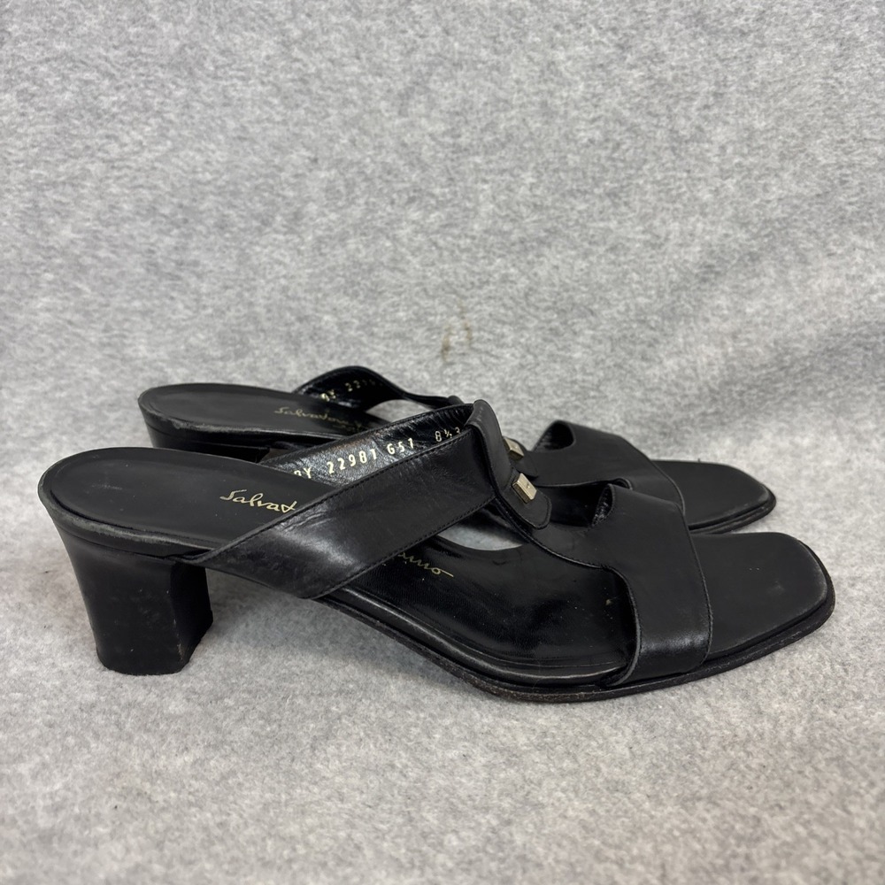 Salvatore Ferragamo Sandals Womens 8.5 AAA Black Leather Slip On Kitten Heel